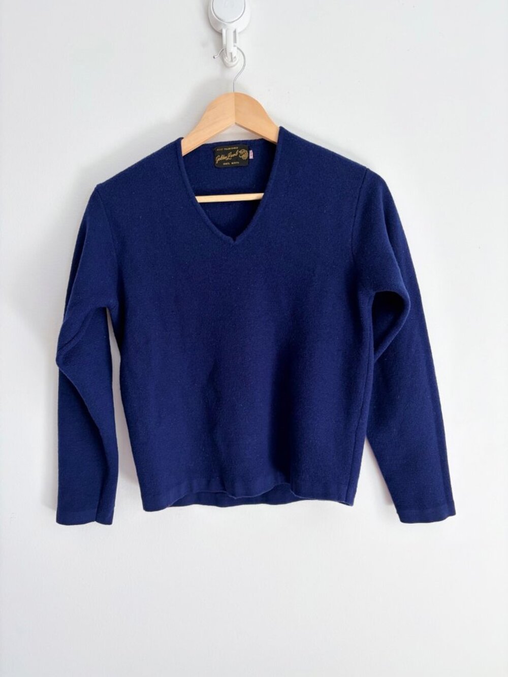 Vintage 1960s Golden Lamb Preppy Navy Blue 100% Wool V Neck Sweater S